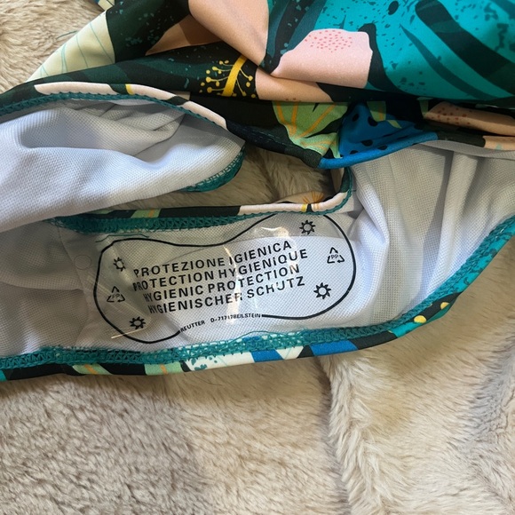 NWT Angrella Vintage Style Floral Bikini Set-XL - Picture 8 of 10